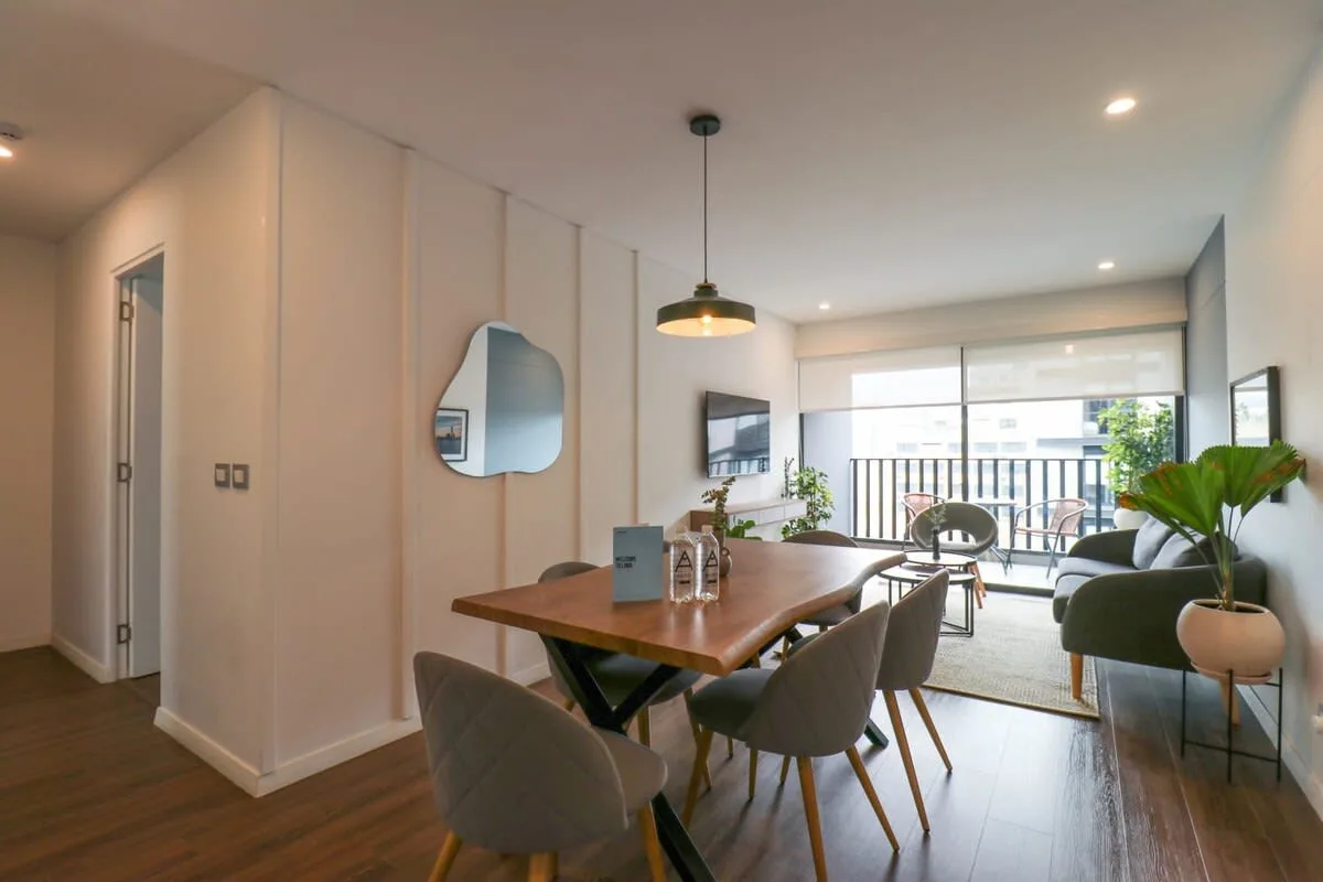 Fantastic 2BR with Balcony in Miraflores