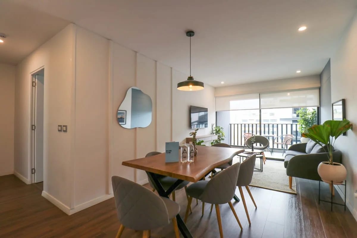 Fantastic 2BR with Balcony in Miraflores