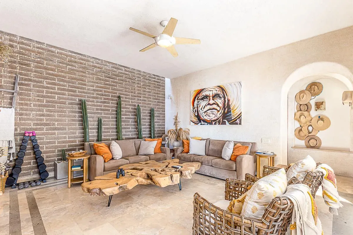 Chic 5BR Oceanview Villa w/ Pool in Pedregal