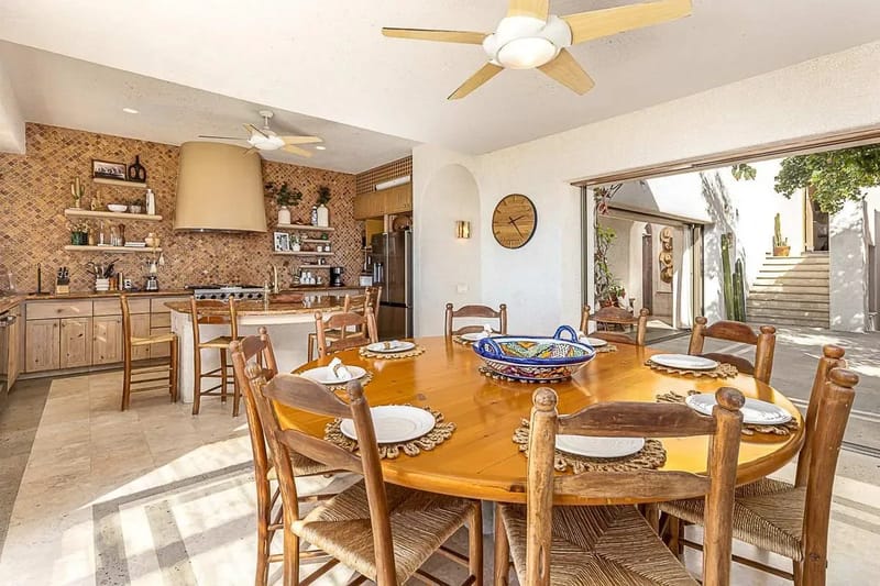 Chic 5BR Oceanview Villa w/ Pool in Pedregal