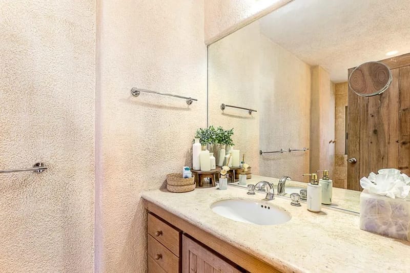 Chic 5BR Oceanview Villa w/ Pool in Pedregal