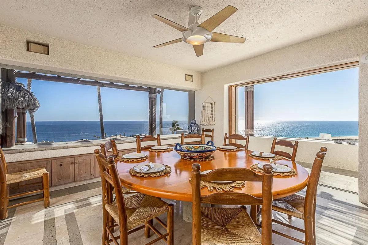 Chic 5BR Oceanview Villa w/ Pool in Pedregal
