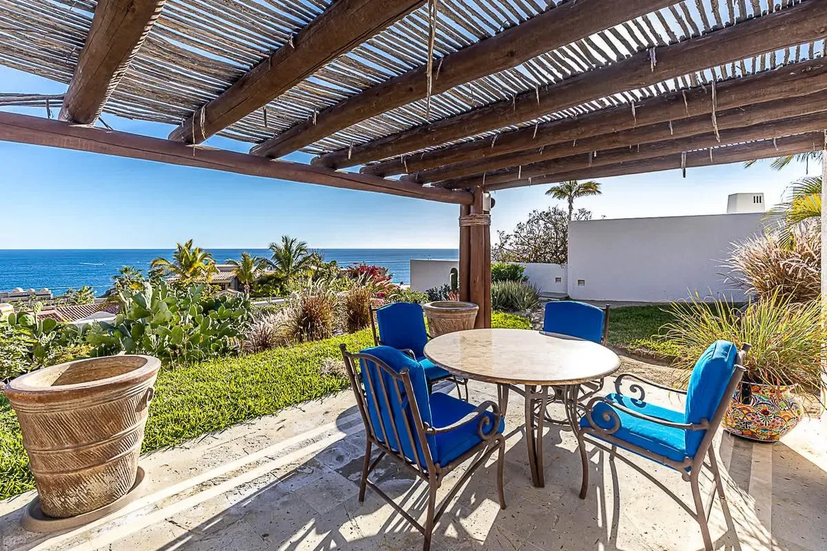 Chic 5BR Oceanview Villa w/ Pool in Pedregal