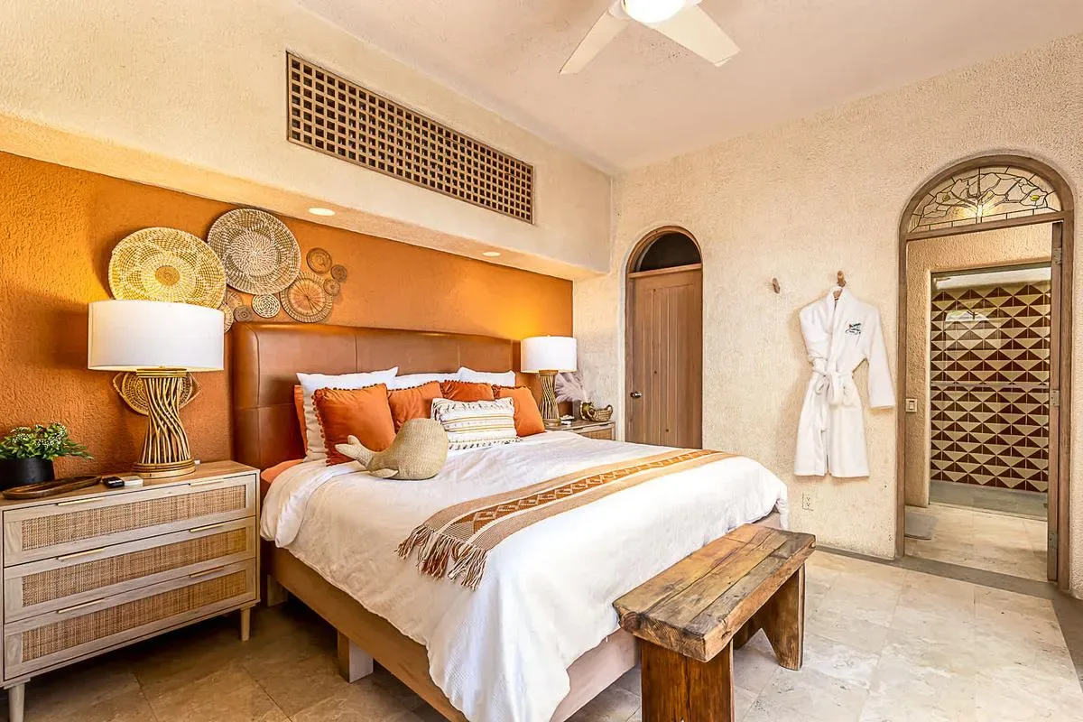 Chic 5BR Oceanview Villa w/ Pool in Pedregal