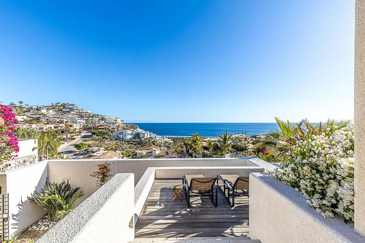 Chic 5BR Oceanview Villa w/ Pool in Pedregal