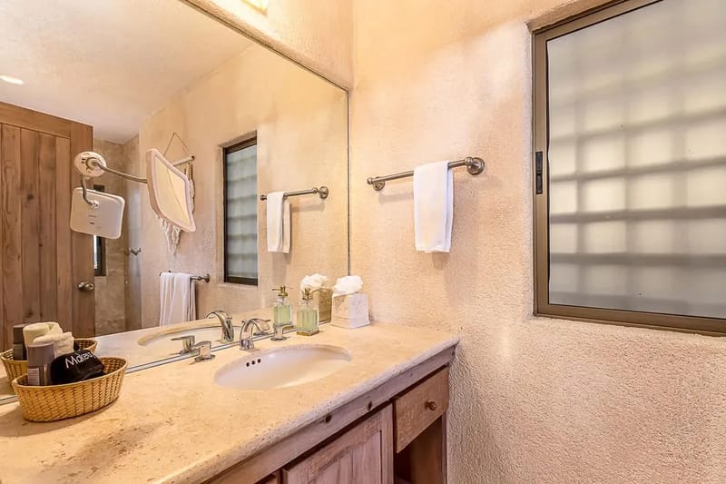 Chic 5BR Oceanview Villa w/ Pool in Pedregal