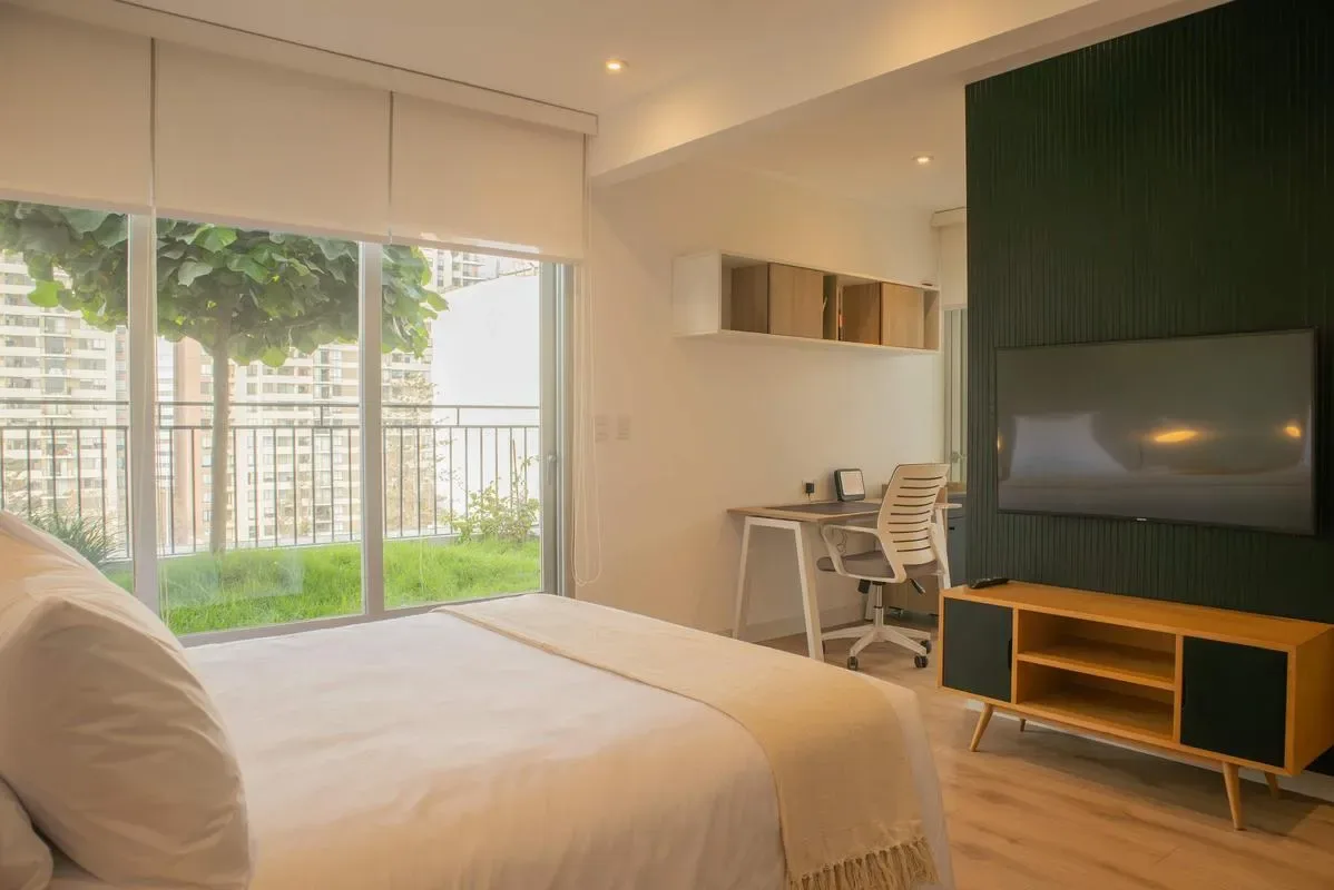 Duplex Cityview 3BR w/ Balcony in Miraflores