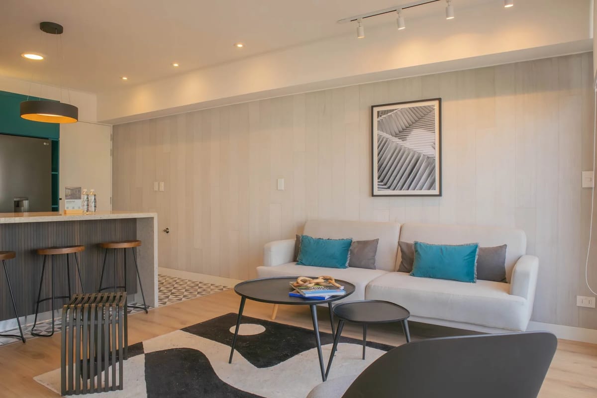 Duplex Cityview 3BR w/ Balcony in Miraflores