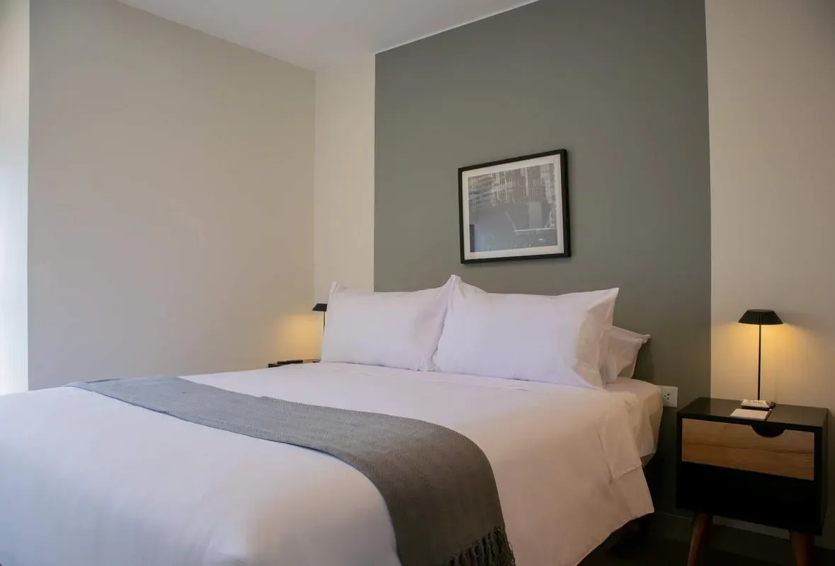 Charming 2BR w/ Balcony in Miraflores