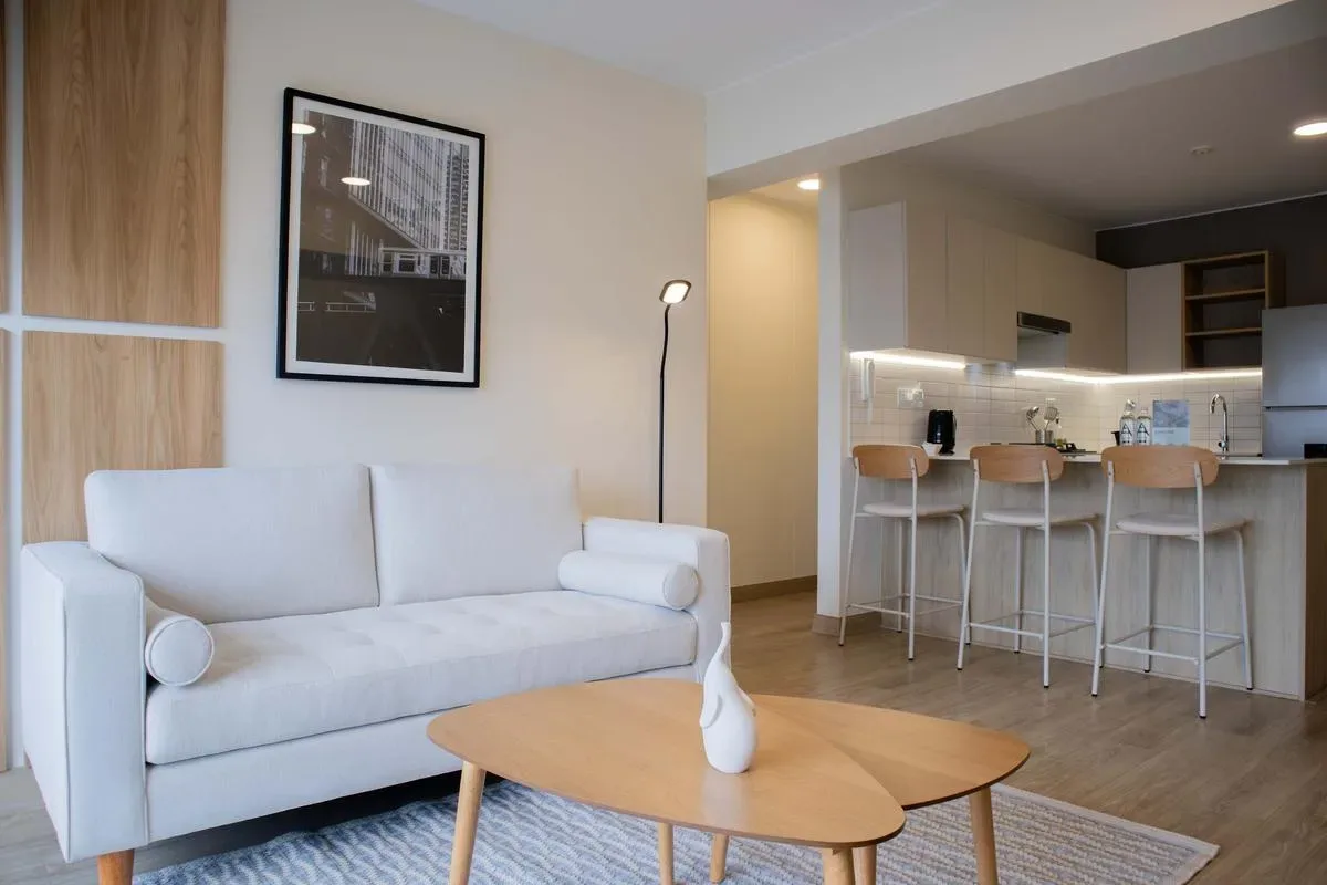 Charming 2BR w/ Balcony in Miraflores