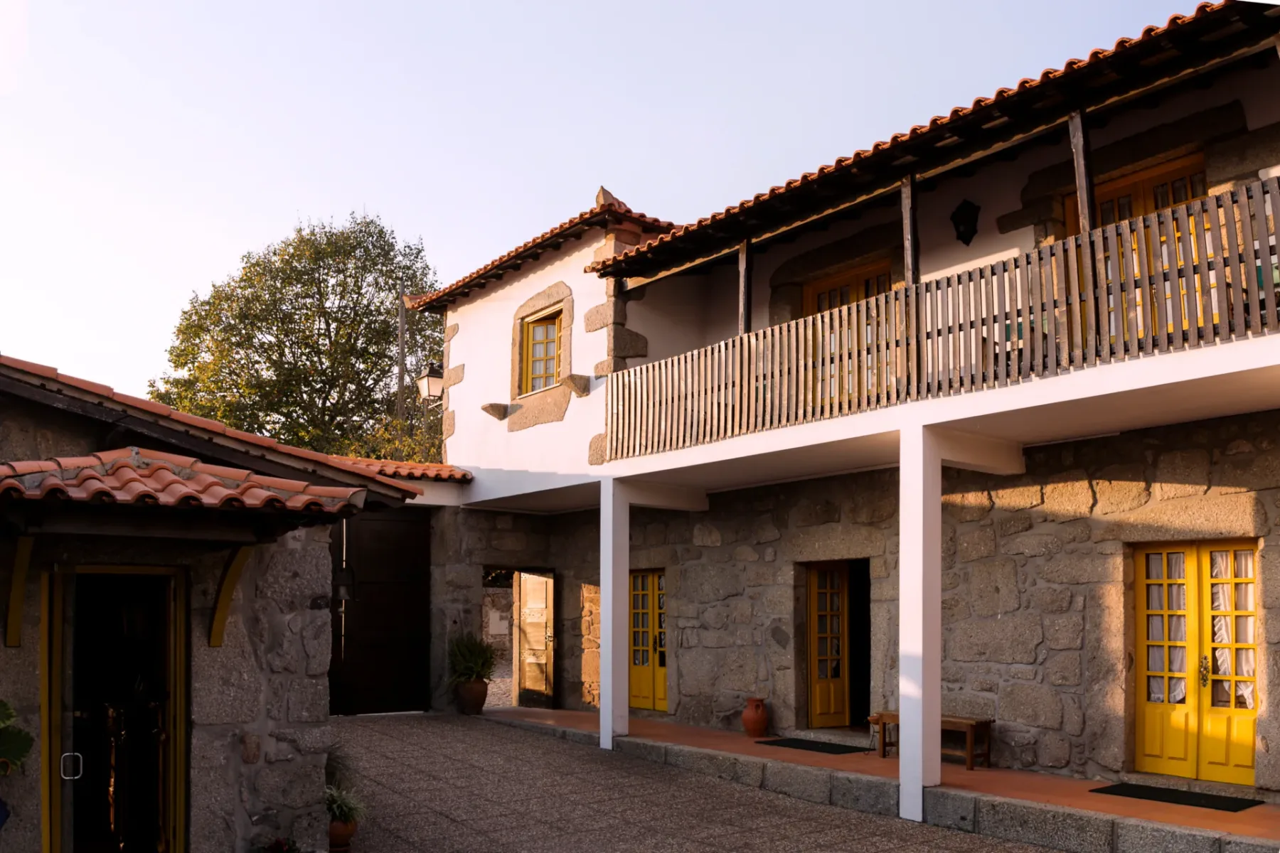 Three-Bedroom House with Balcony