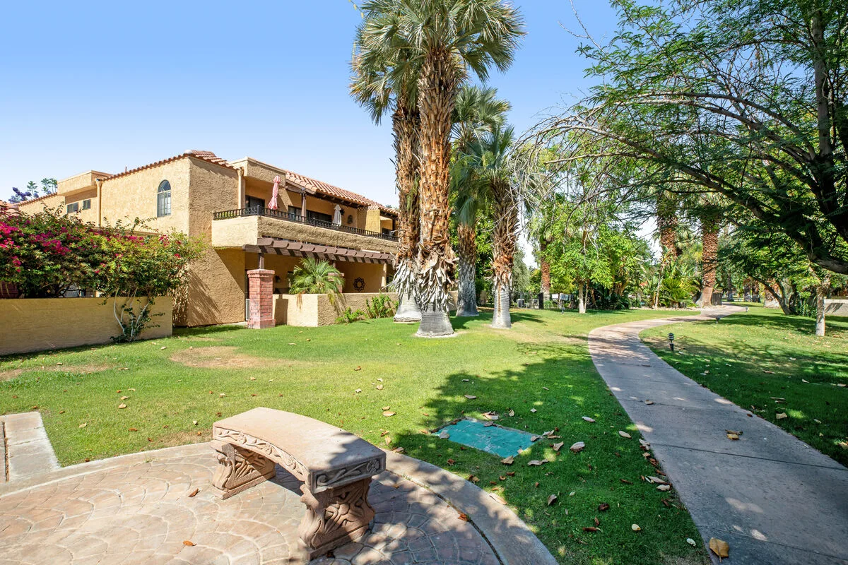 Palm Garden - 58778