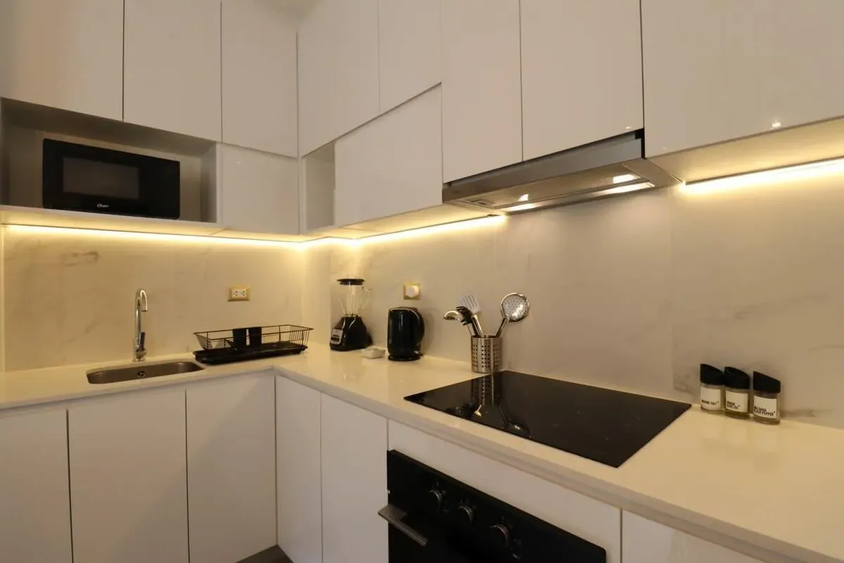 W* | Loft with Balcony in Luxury Building Barranco