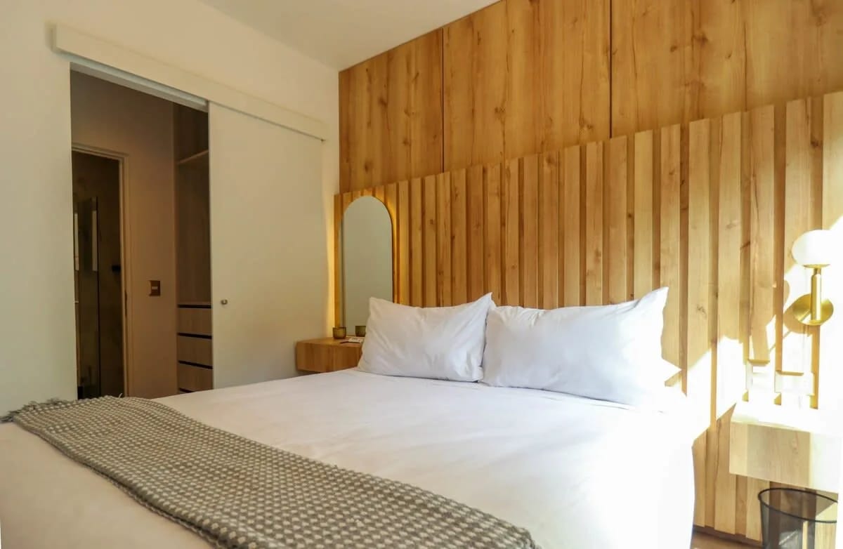 W* | Loft with Balcony in Luxury Building Barranco