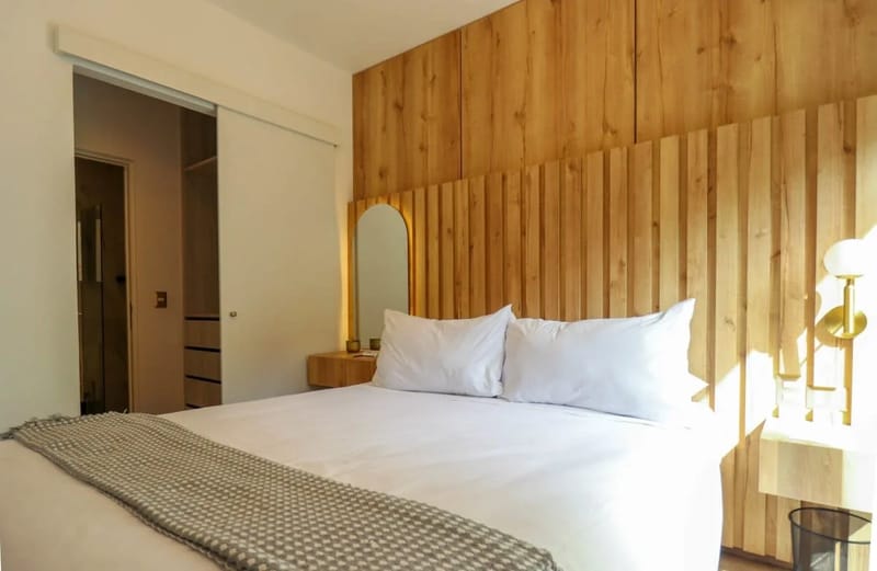 W* | Loft with Balcony in Luxury Building Barranco