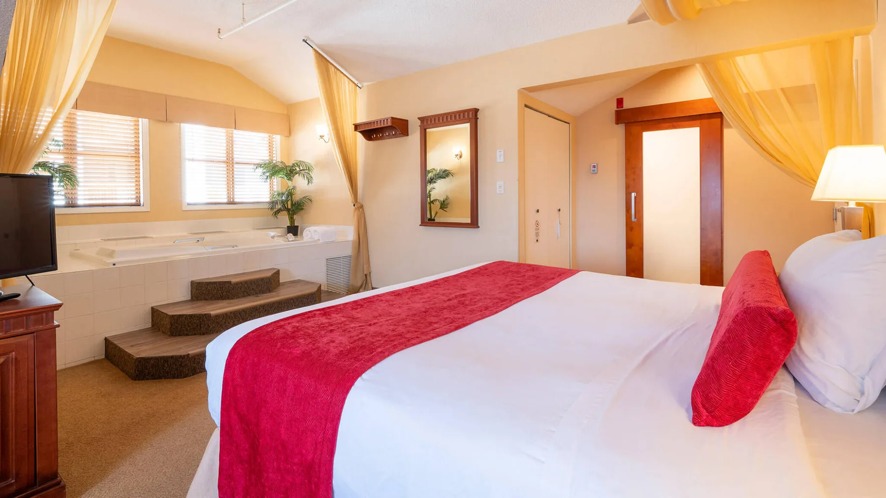 Habitación Deluxe con cama king size y bañera de hidromasaje
