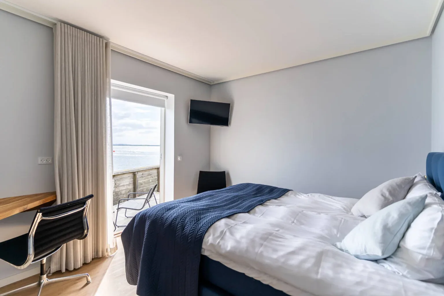 Guest room at Kaløvig Badehotel