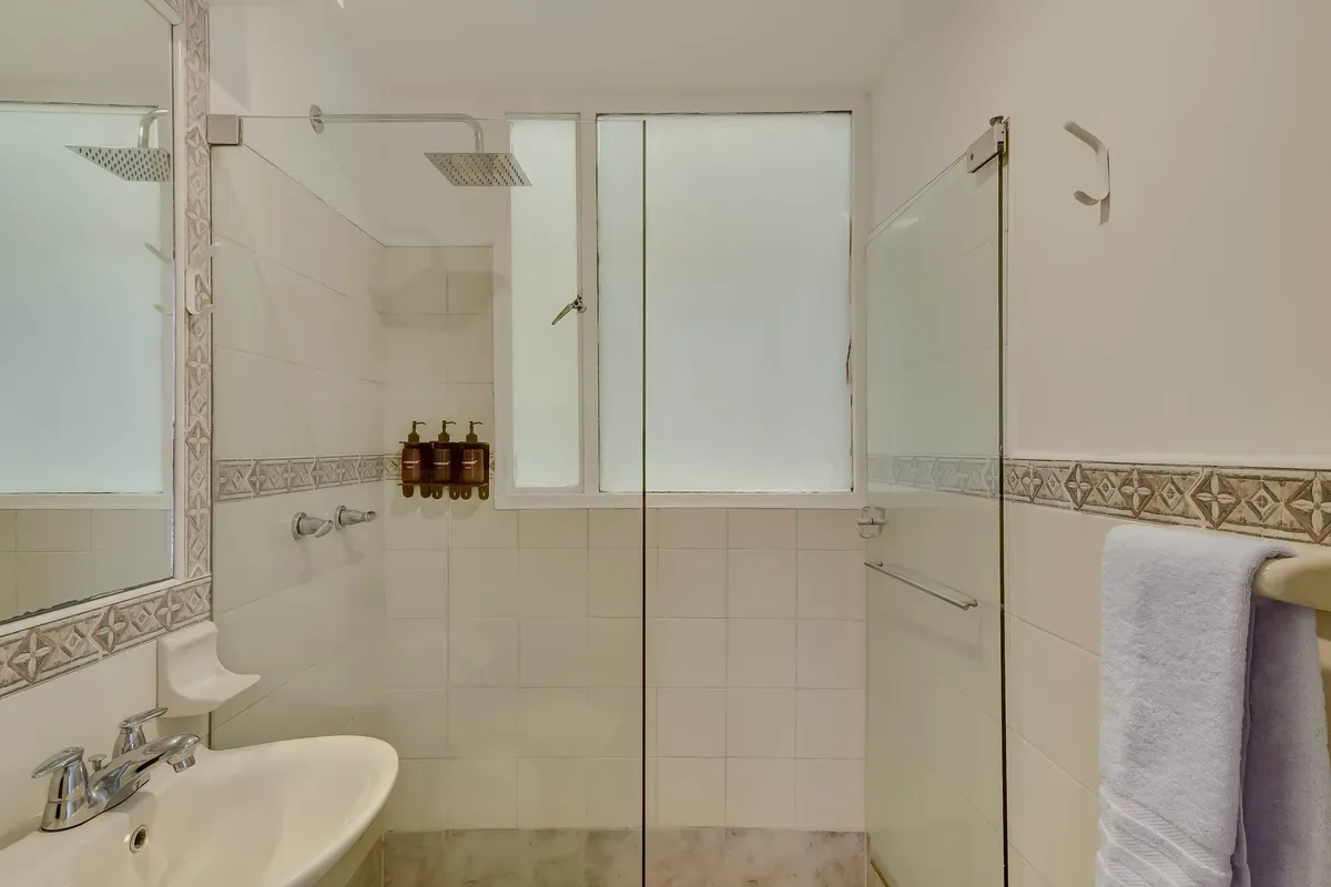 Amazing 2BR in Zona T