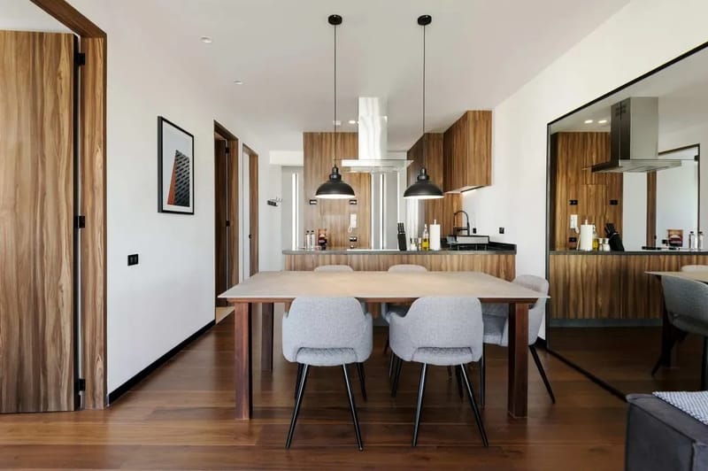 Dreamy 2BR with Elegant Balcony in Roma Nte
