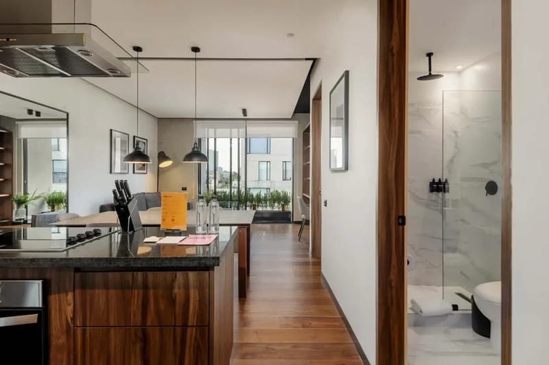 Dreamy 2BR with Elegant Balcony in Roma Nte