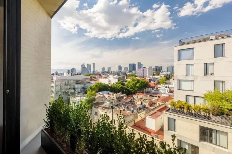 Dreamy 2BR with Elegant Balcony in Roma Nte