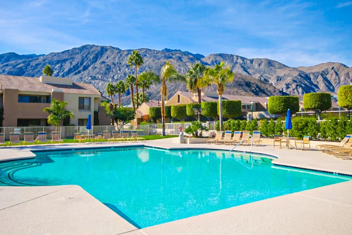 Plaza Villa Downtown Condo - 2877