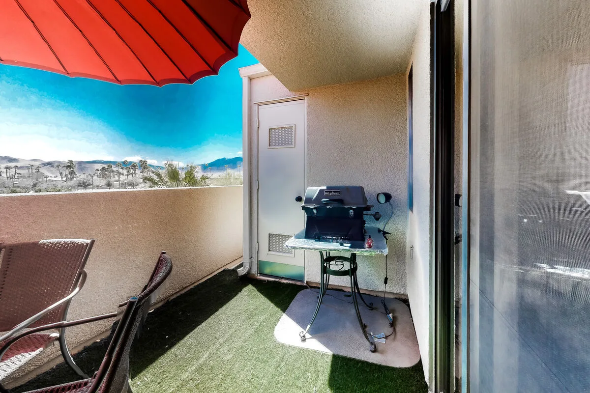 Plaza Villa Downtown Condo - 2877