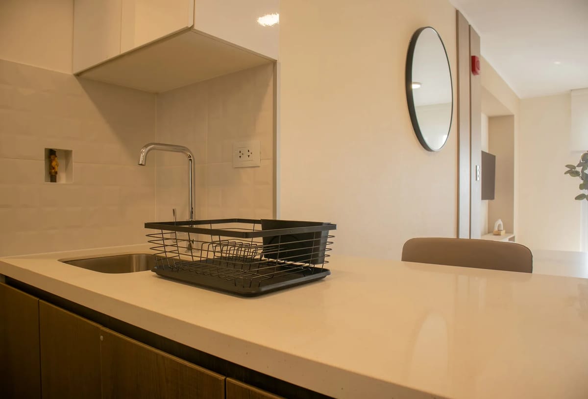 Oceanview 2BR Apartment w/ Pool in Barranco