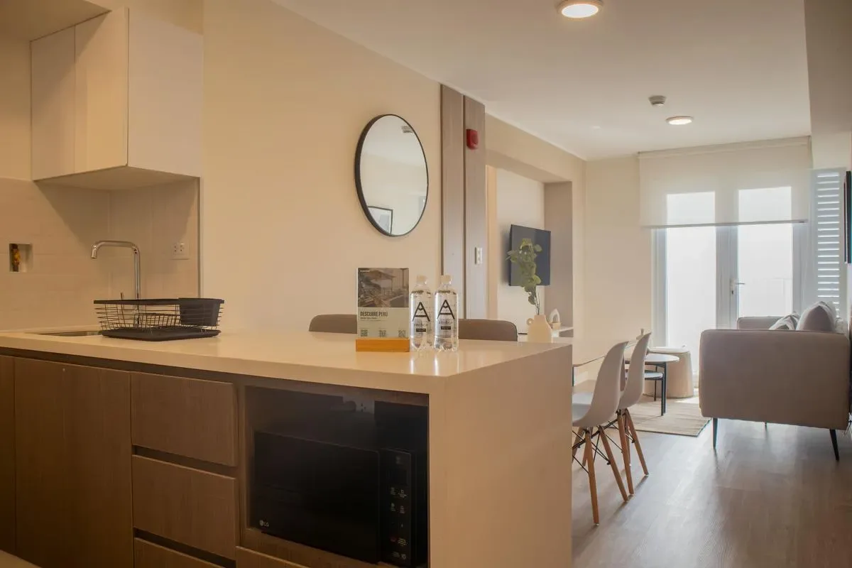 Oceanview 2BR Apartment w/ Pool in Barranco