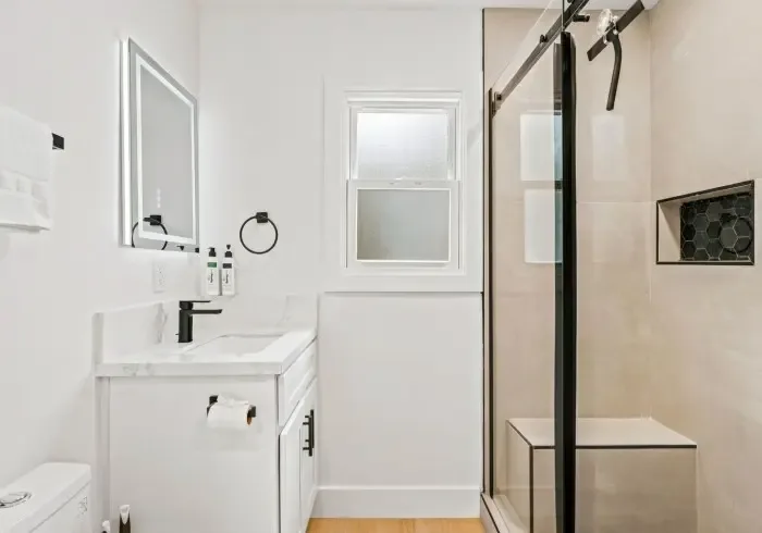 Mueble de lavabo y ducha de la Deluxe Queen