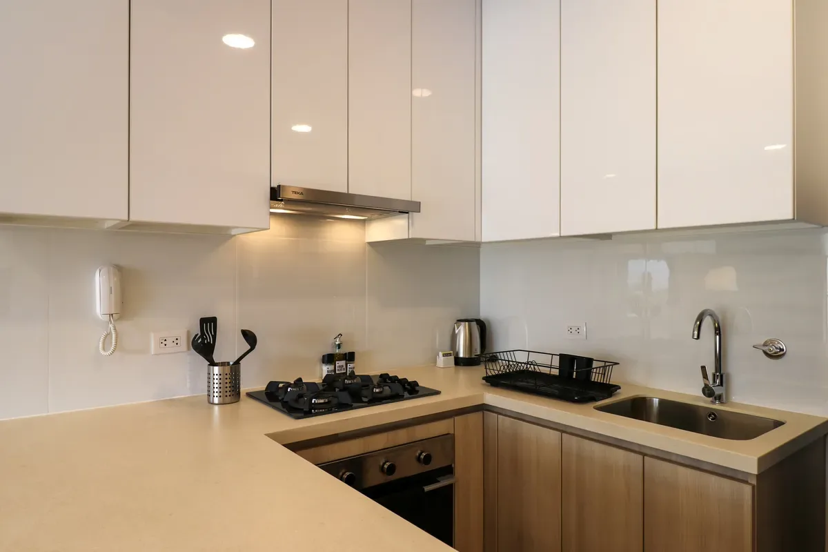 Airy 2BR w/ Balcony in Prime Miraflores