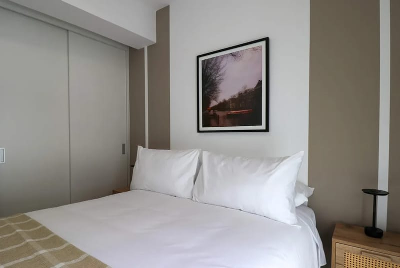 Airy 2BR w/ Balcony in Prime Miraflores
