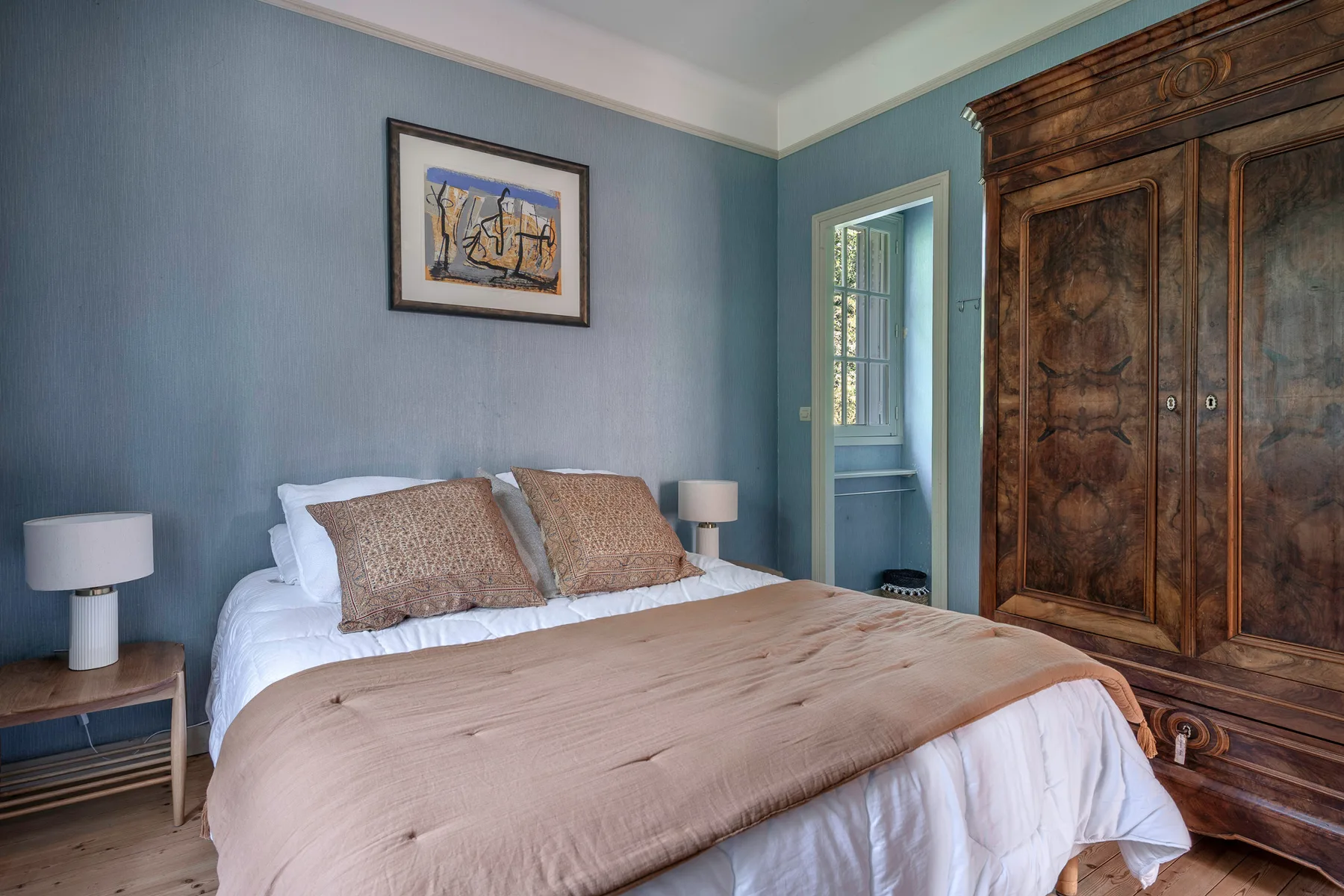 Property gallery photo