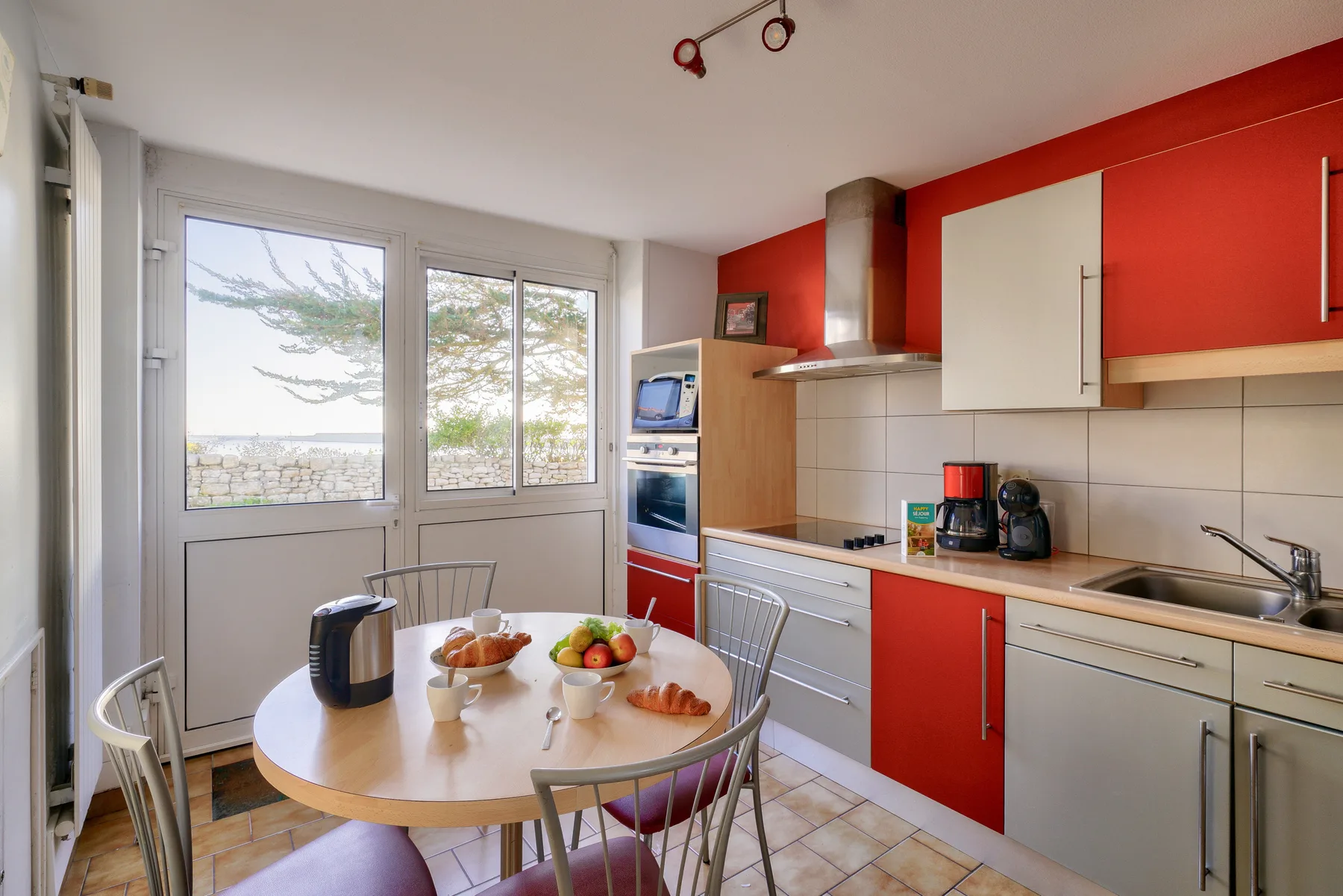 Gallery photo for Vue sur le port – Maison pour 10 avec jardin