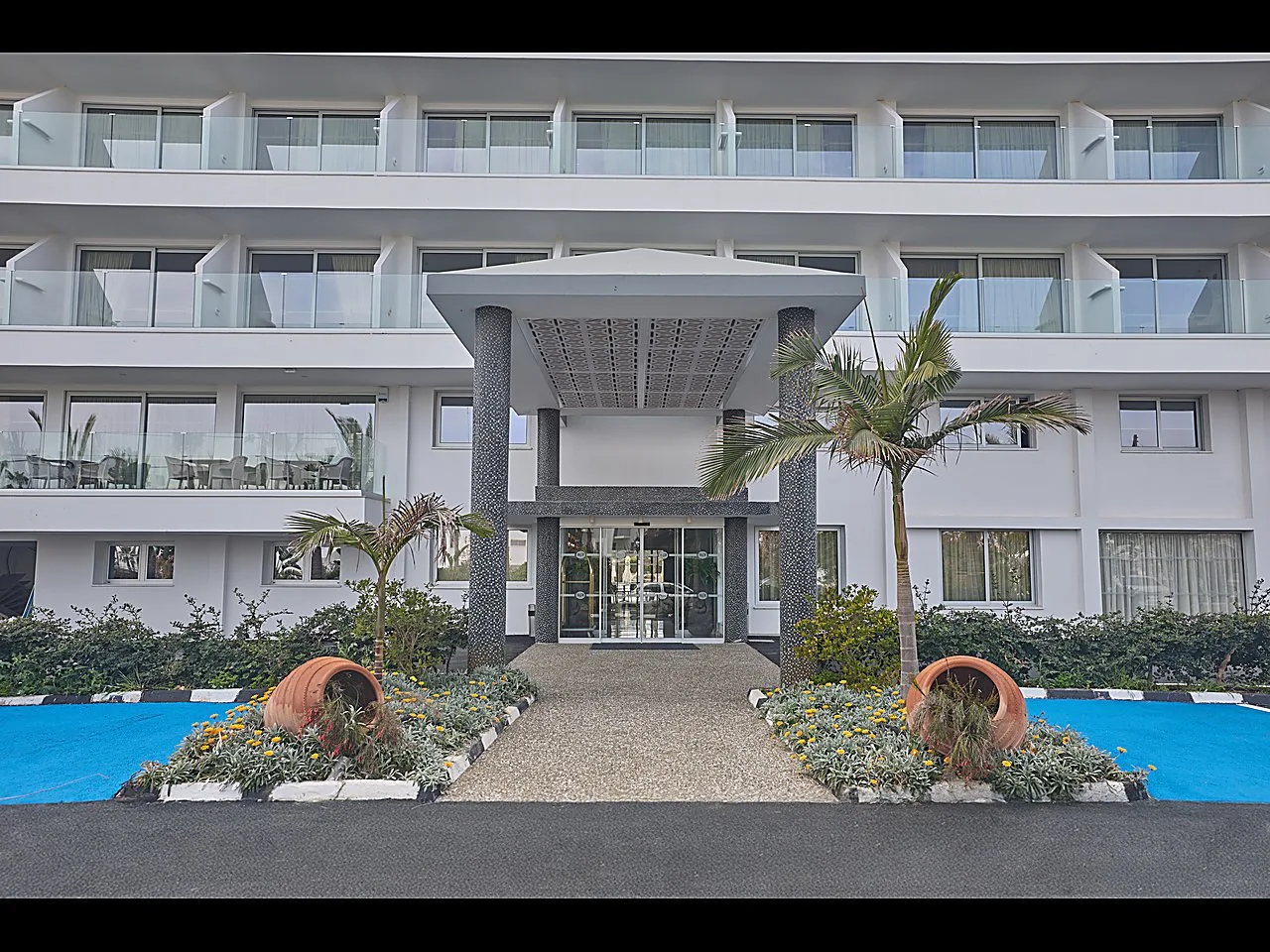 Entrada del hotel