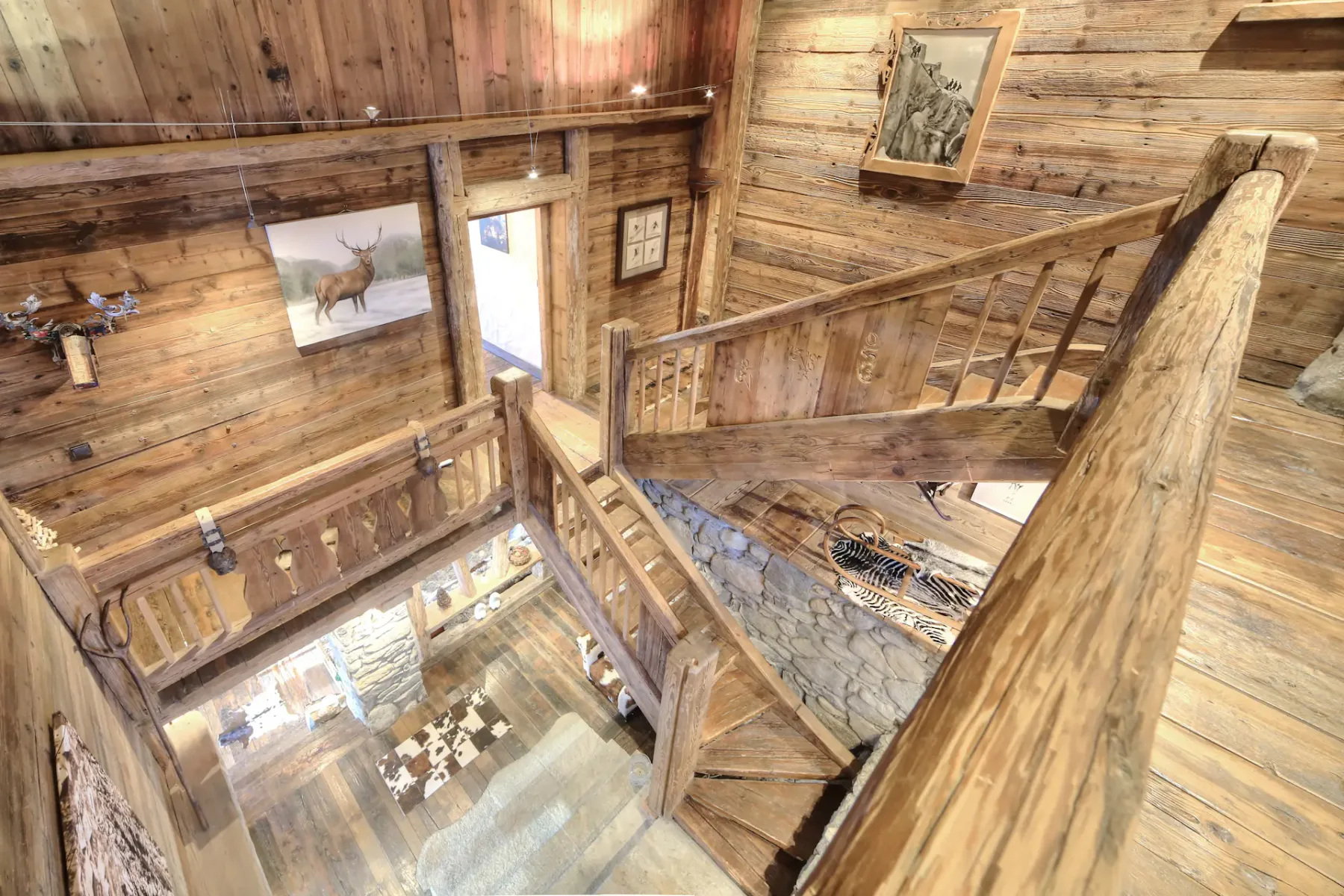 Entry & ski room