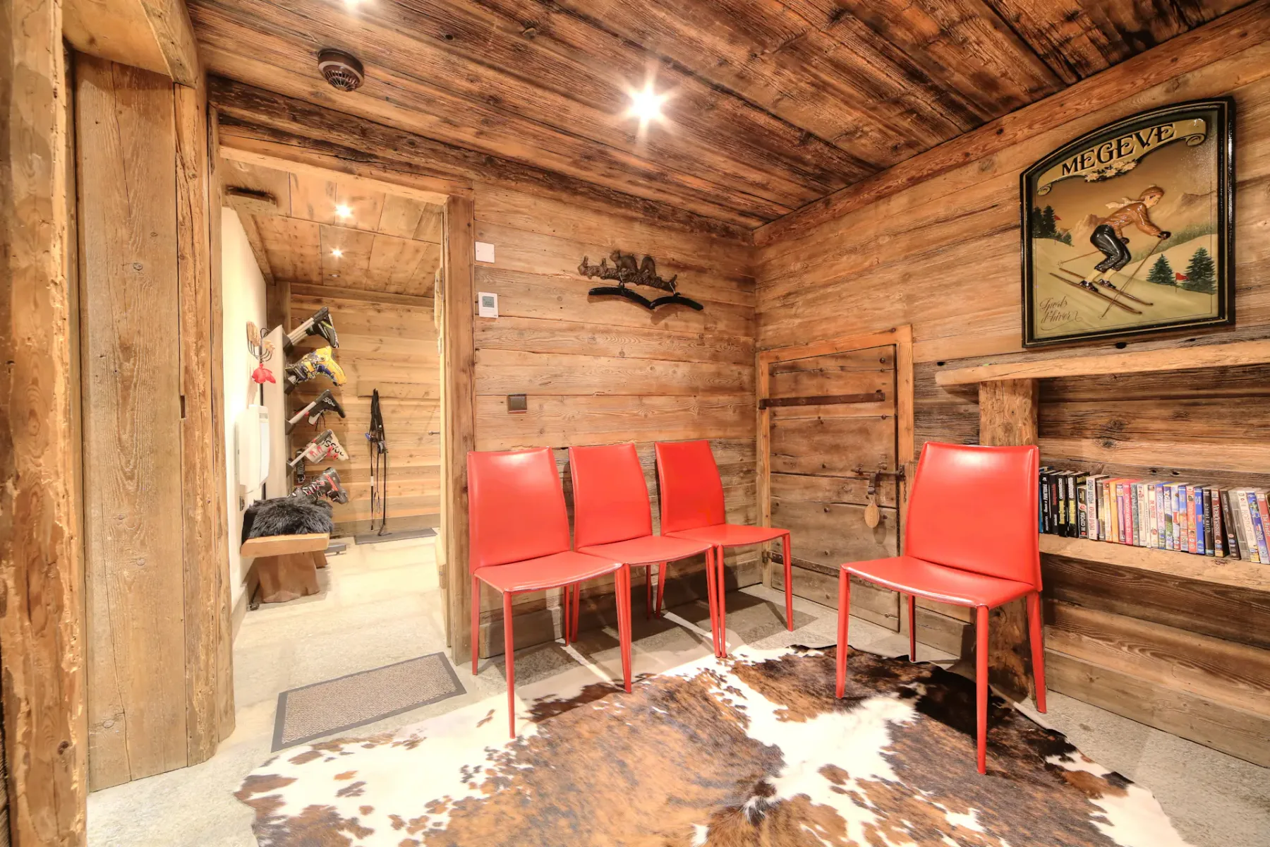 Entry & ski room