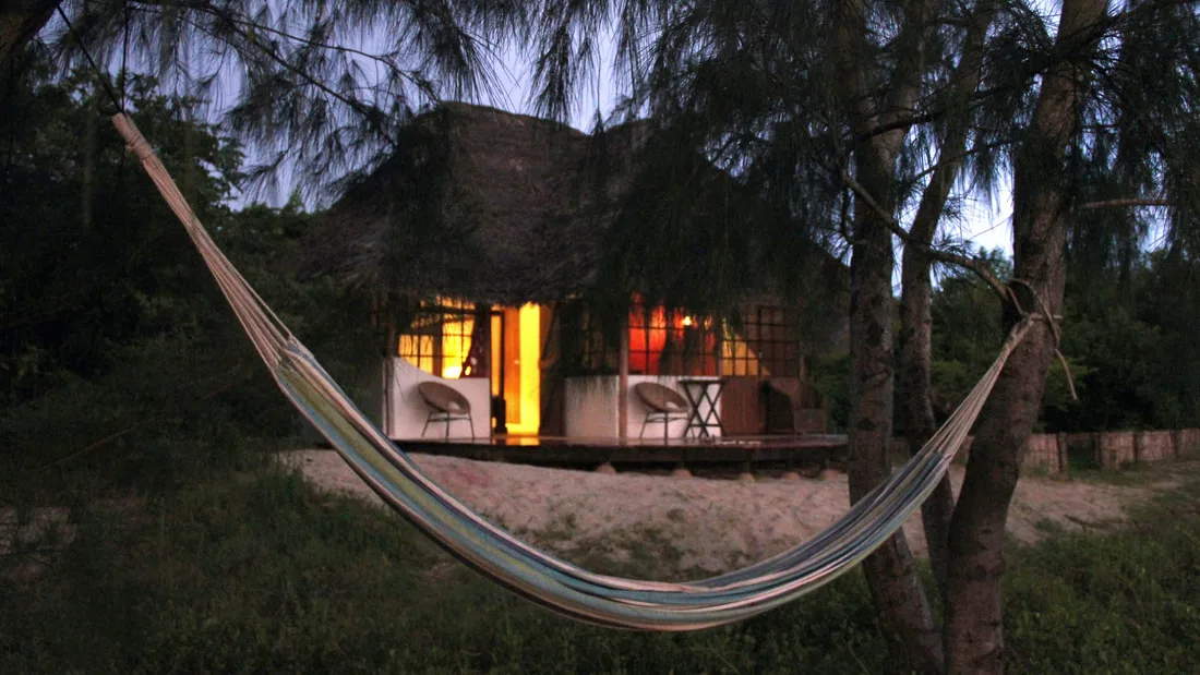 Hamaca del bungalow Palm por la noche