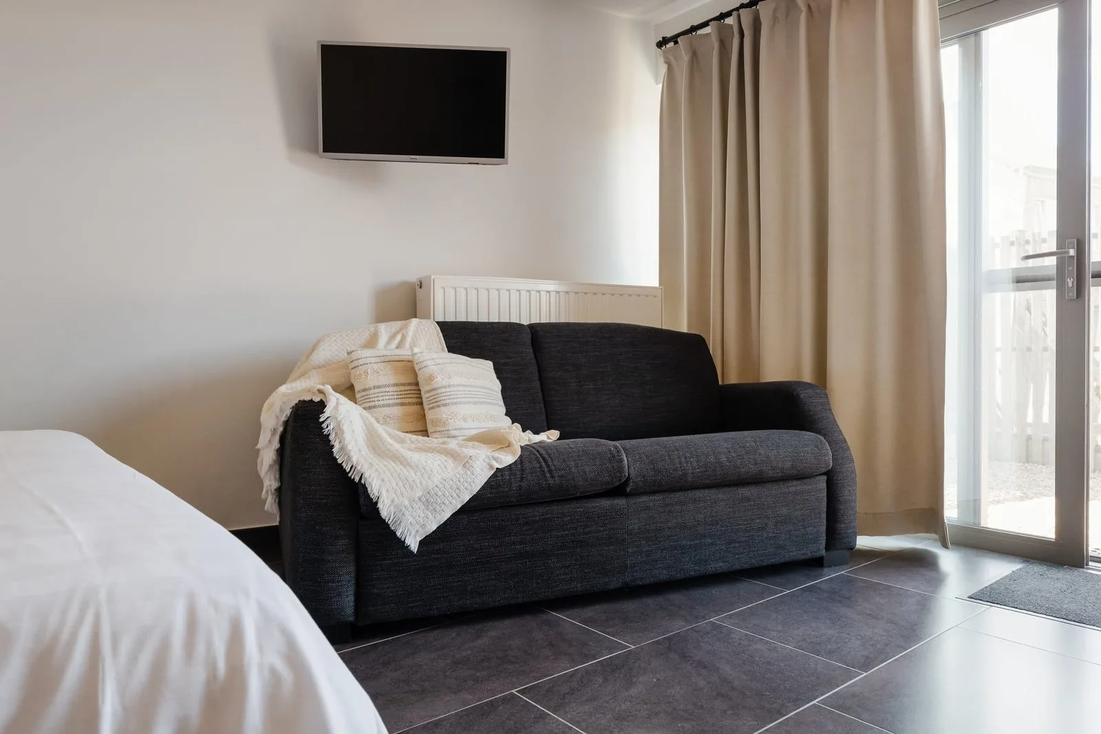 Suite 1