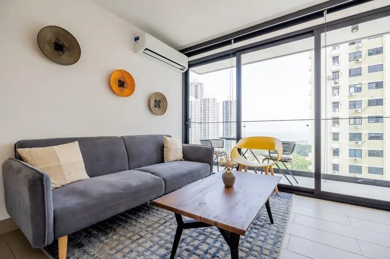 Warm 1BR in San Francisco w/ Balcony