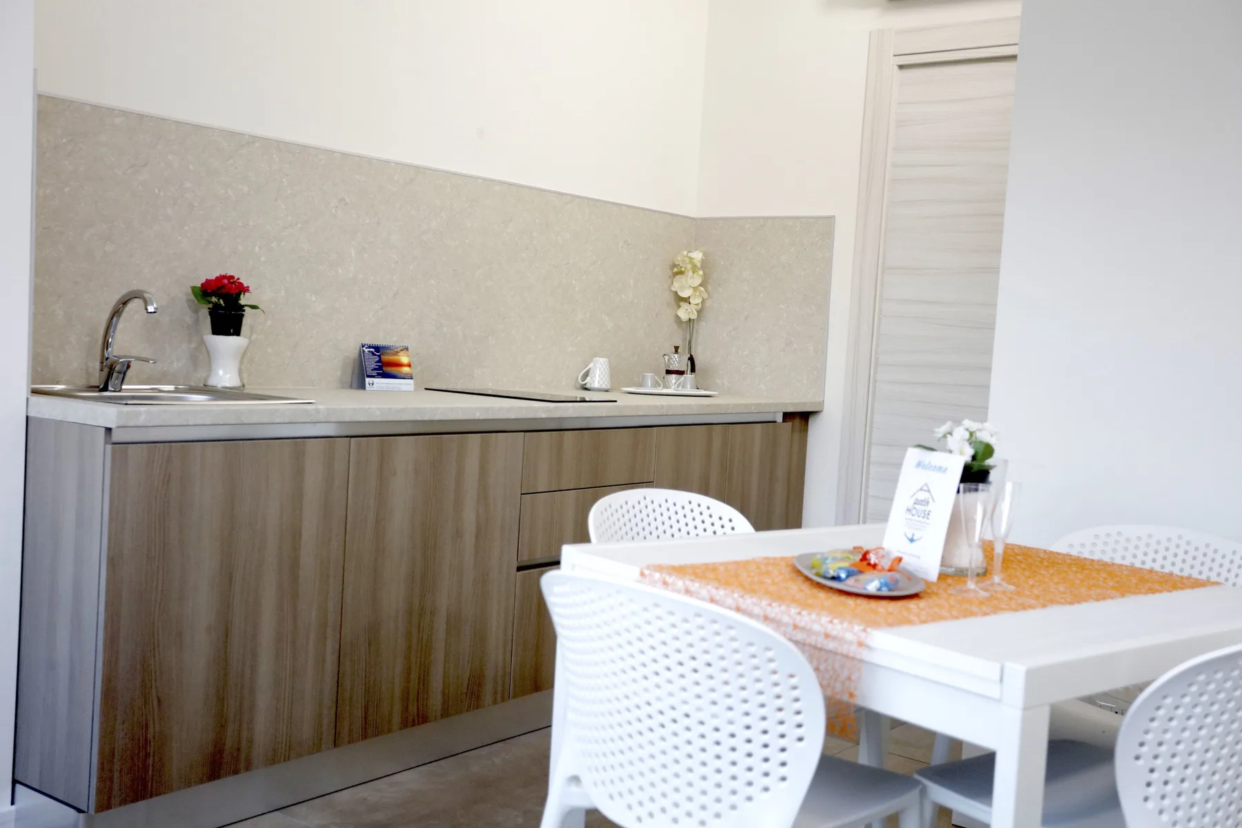 Path House - Standard Etna