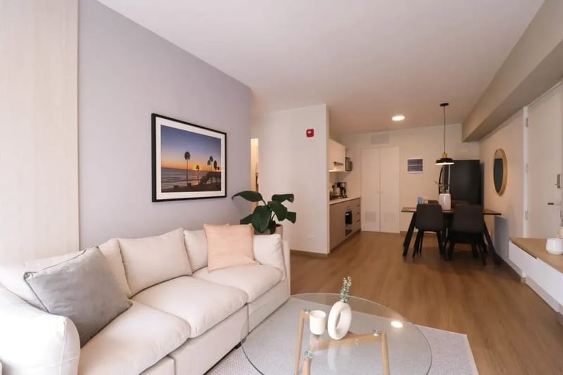 Lively 2BR with Balcony in Miraflores