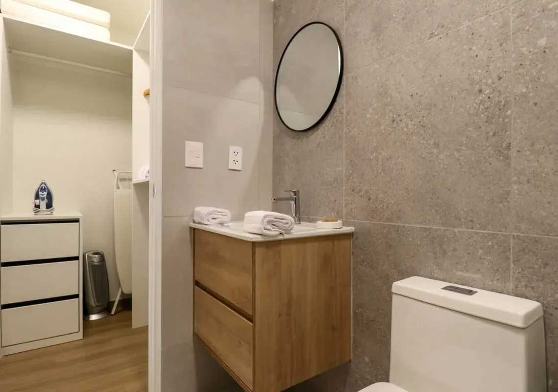 Lively 2BR with Balcony in Miraflores