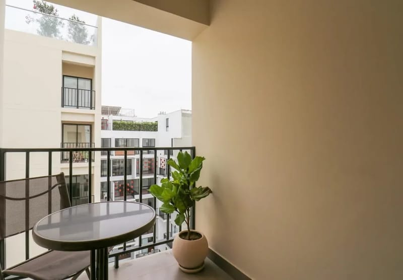 Lively 2BR with Balcony in Miraflores