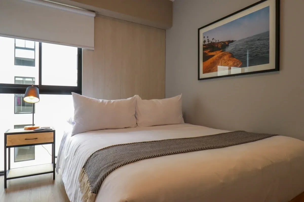 Lively 2BR with Balcony in Miraflores