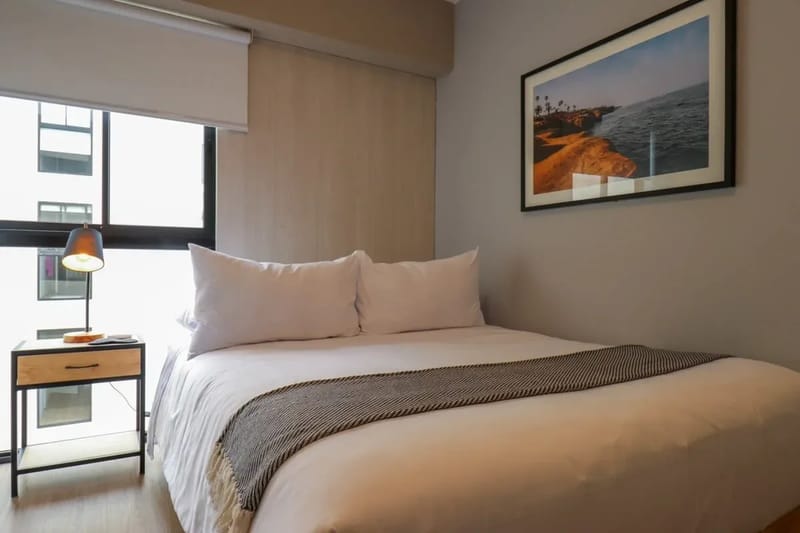 Lively 2BR with Balcony in Miraflores