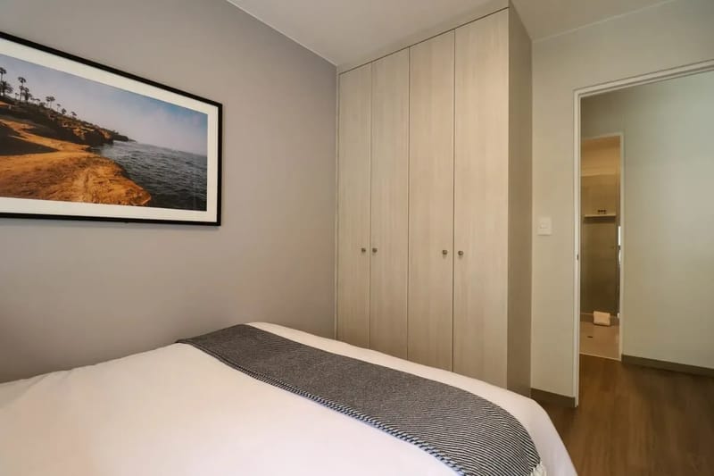 Lively 2BR with Balcony in Miraflores