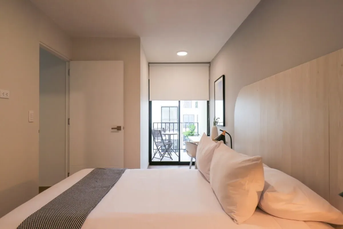 Lively 2BR with Balcony in Miraflores