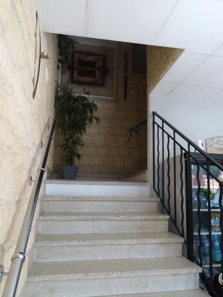 Escaleras del hotel