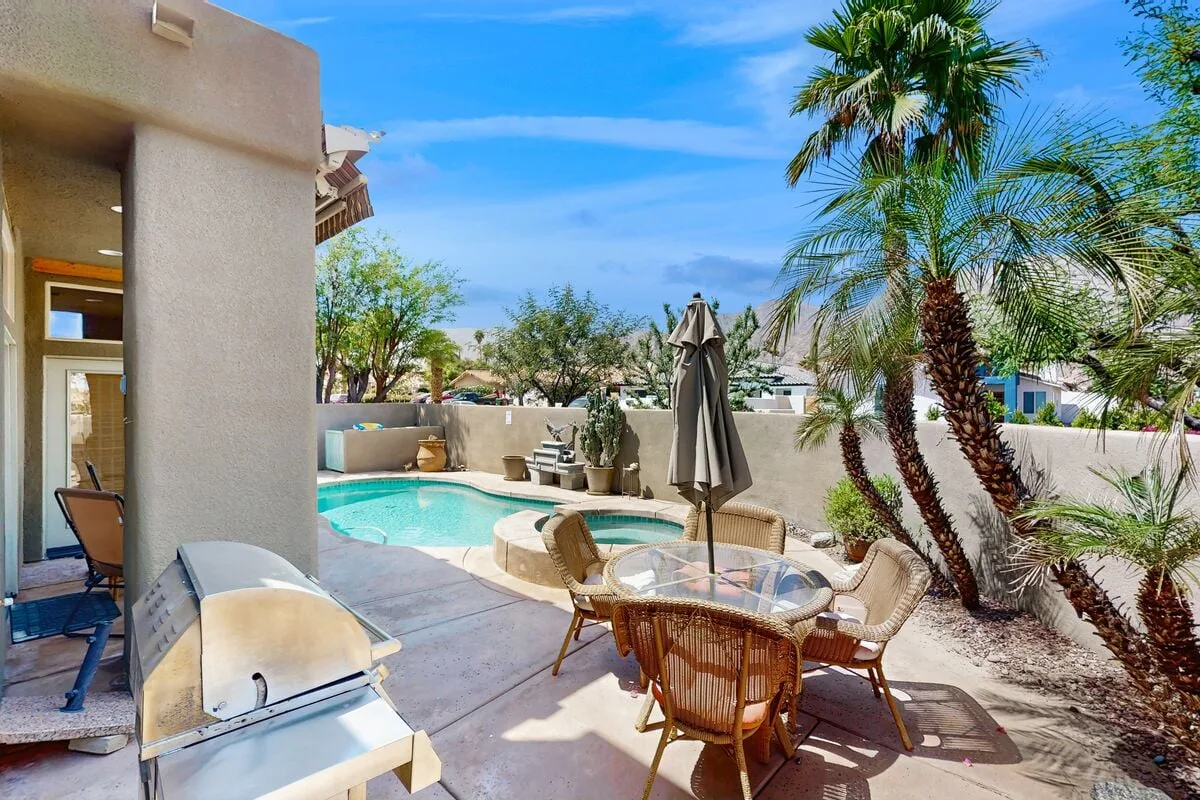 Lovely La Quinta